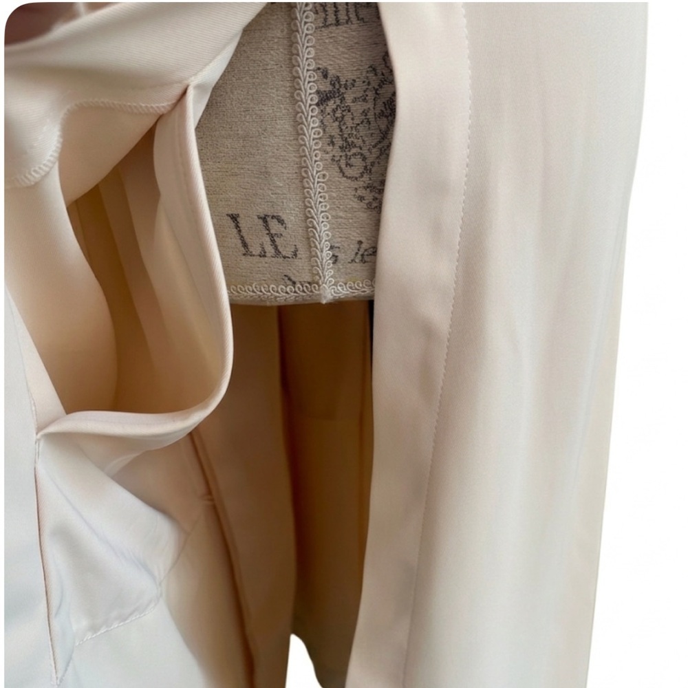 See By Chloé Deconstructed Layered Trench In Angora Beige Size 40 (US 8) EUC! - Picture 5 of 6
